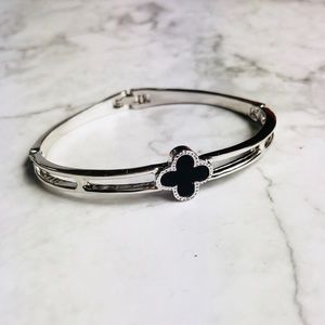 New! Four Leaf Clover Silver Bangle Bracelet